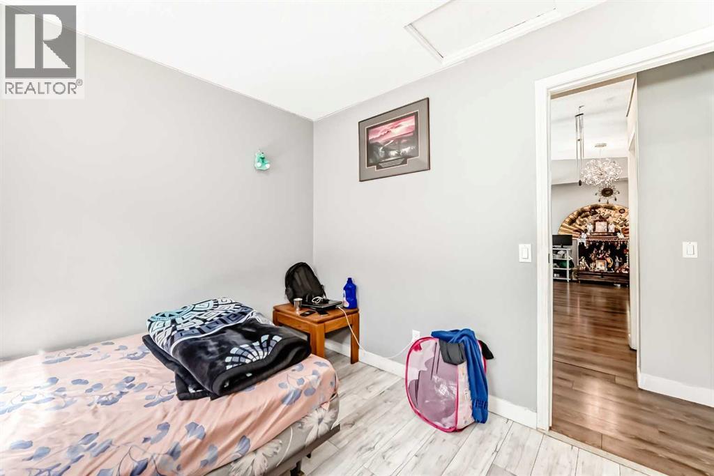 52 Martinglen Place Ne, Calgary, Alberta  T3J 3J1 - Photo 22 - A2256502