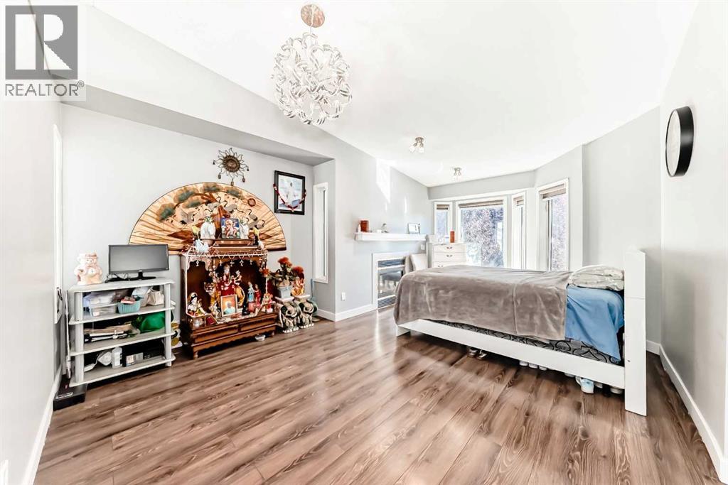 52 Martinglen Place Ne, Calgary, Alberta  T3J 3J1 - Photo 15 - A2256502