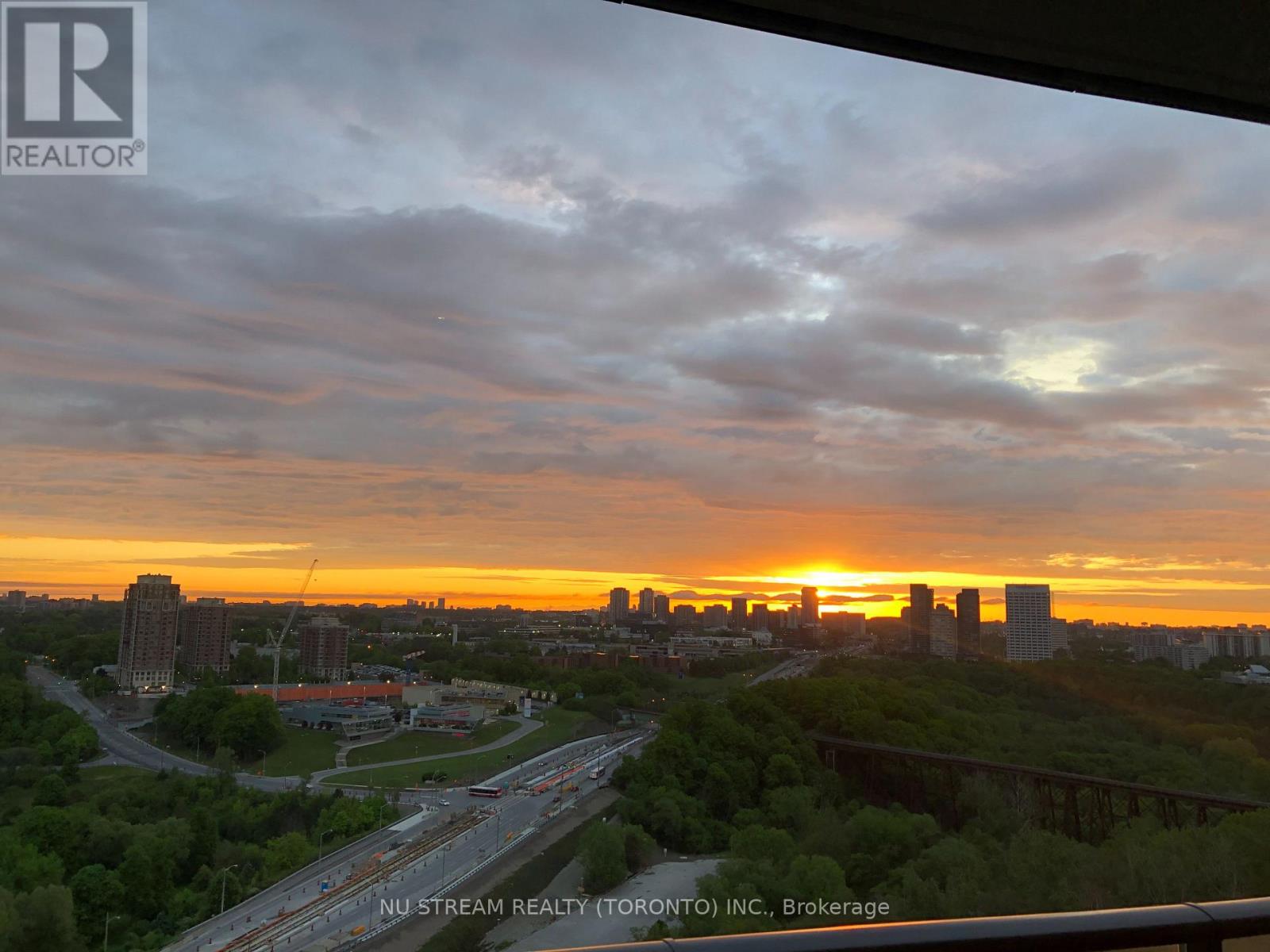 1718 - 160 Vanderhoof Avenue, Toronto, Ontario M4G 0B7 - Photo 18 - C12605384