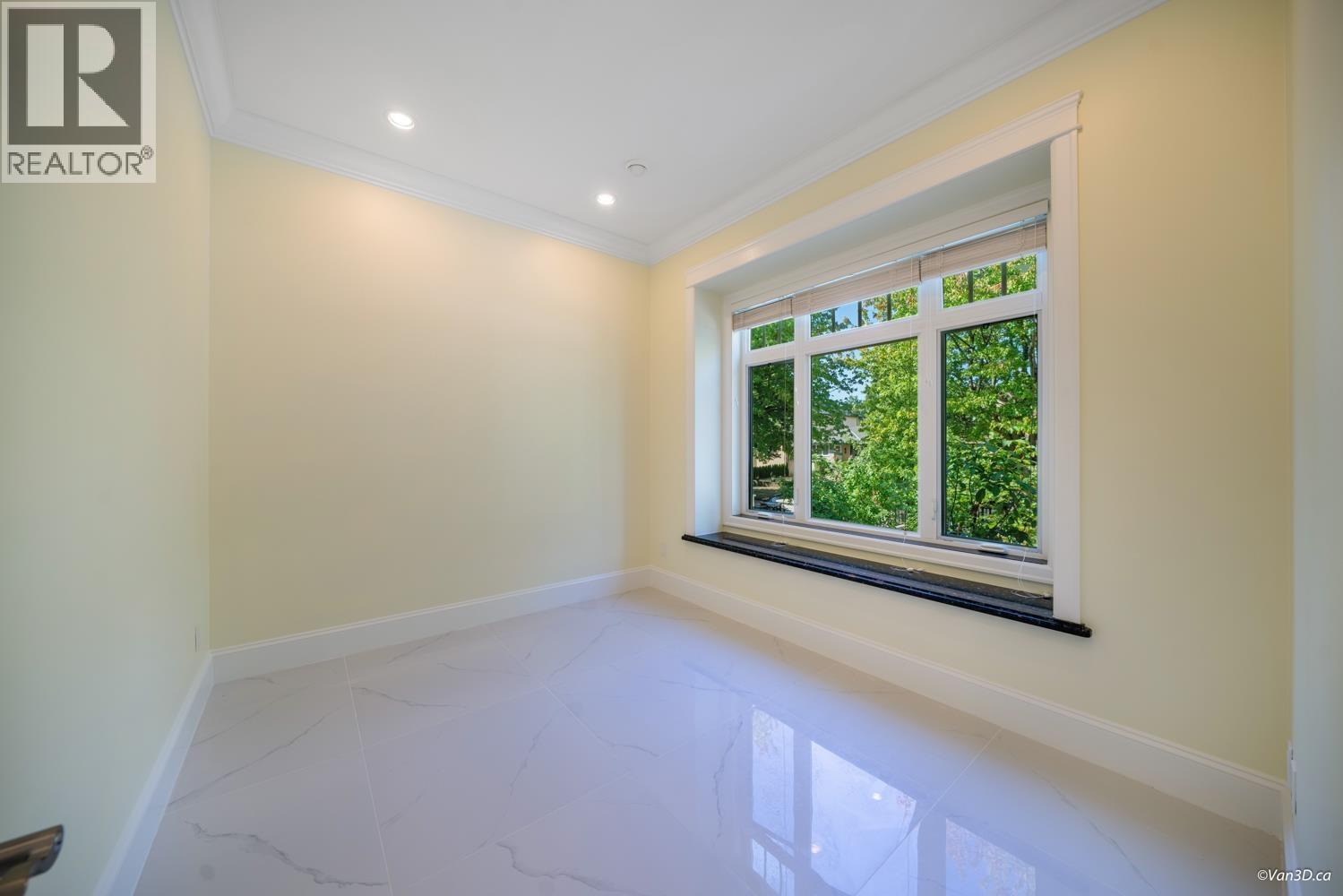 6830 Vivian Street, Vancouver, British Columbia  V5S 2T6 - Photo 5 - R3073182