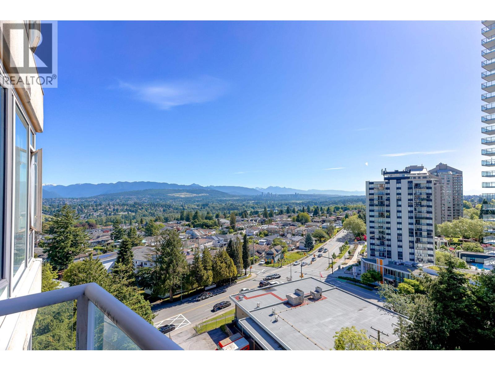 4689 Hazel Street, Burnaby, British Columbia  V5H 4R6 - Photo 12 - R3073166