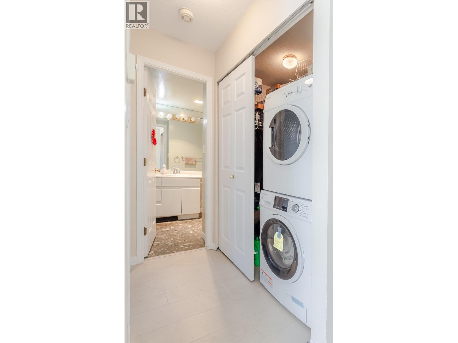 4689 Hazel Street, Burnaby, British Columbia  V5H 4R6 - Photo 16 - R3073166