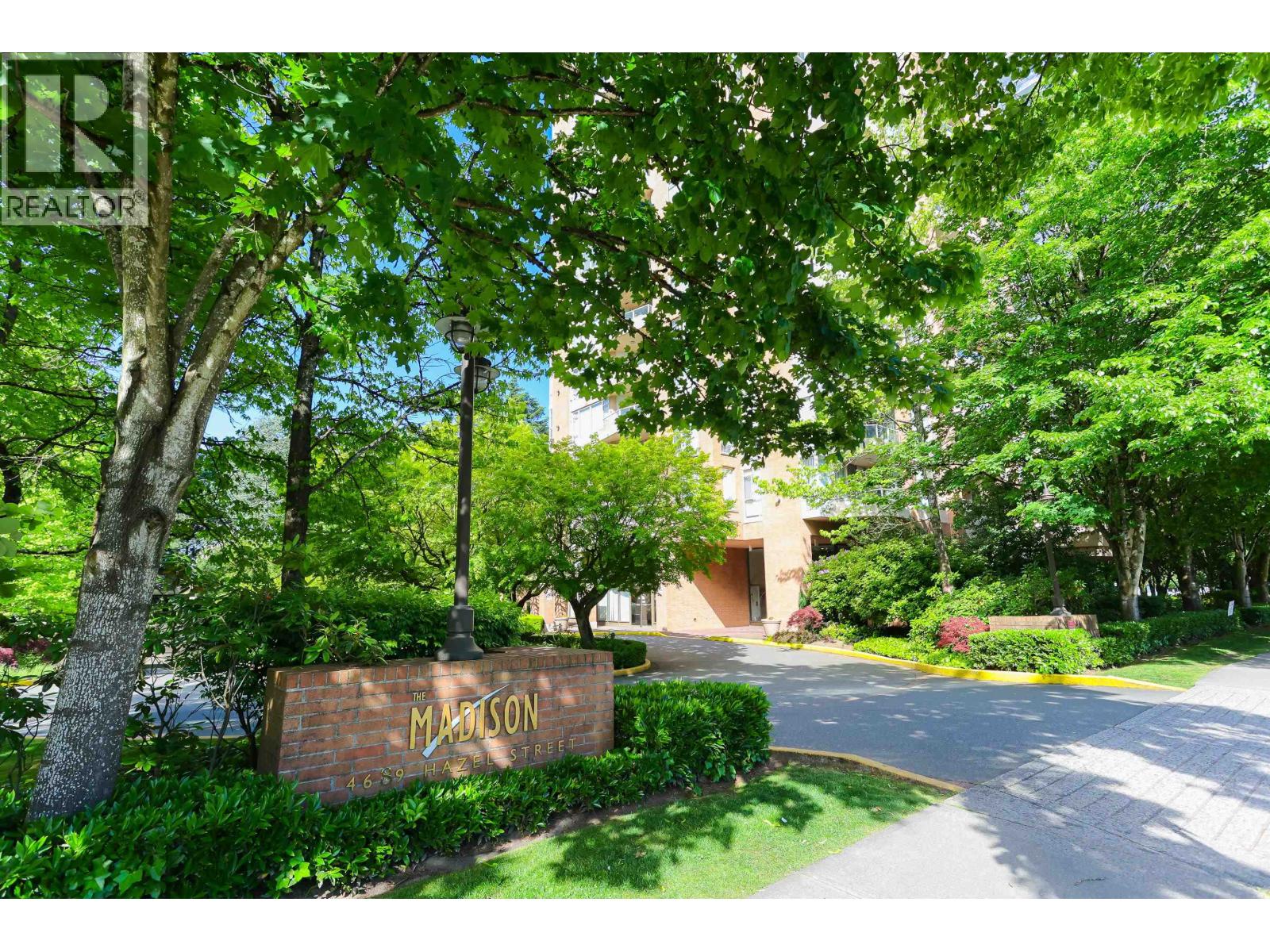 4689 Hazel Street, Burnaby, British Columbia  V5H 4R6 - Photo 2 - R3073166