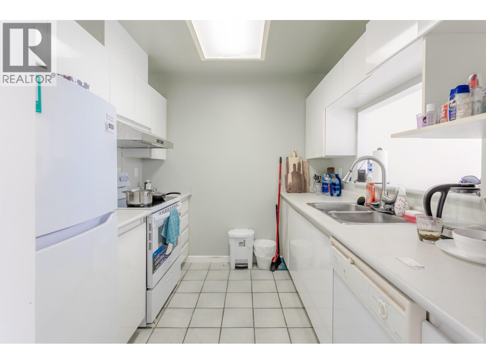 4689 Hazel Street, Burnaby, British Columbia  V5H 4R6 - Photo 10 - R3073166