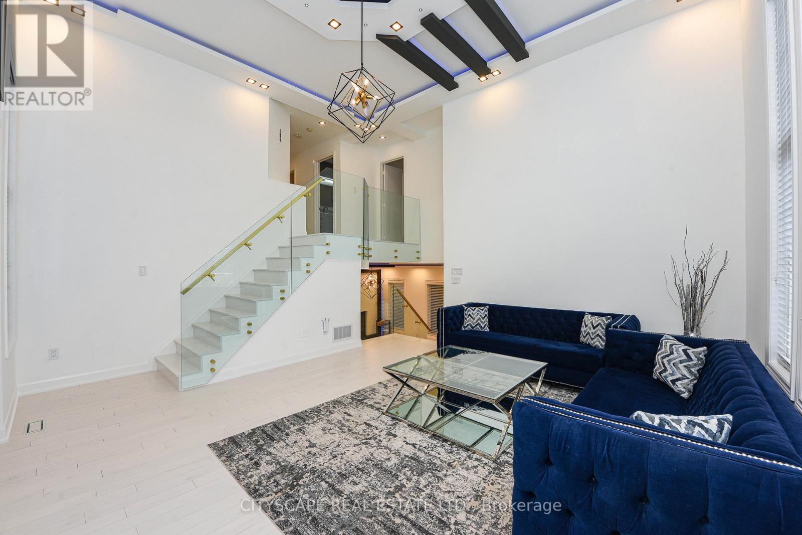 4637 James Austin Drive, Mississauga, Ontario L4Z 4G9 - Photo 10 - W12608614