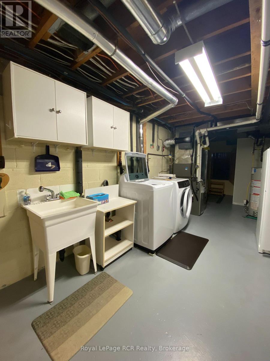 149 7th Avenue E, Owen Sound, Ontario N4K 2W8 - Photo 37 - X12614642