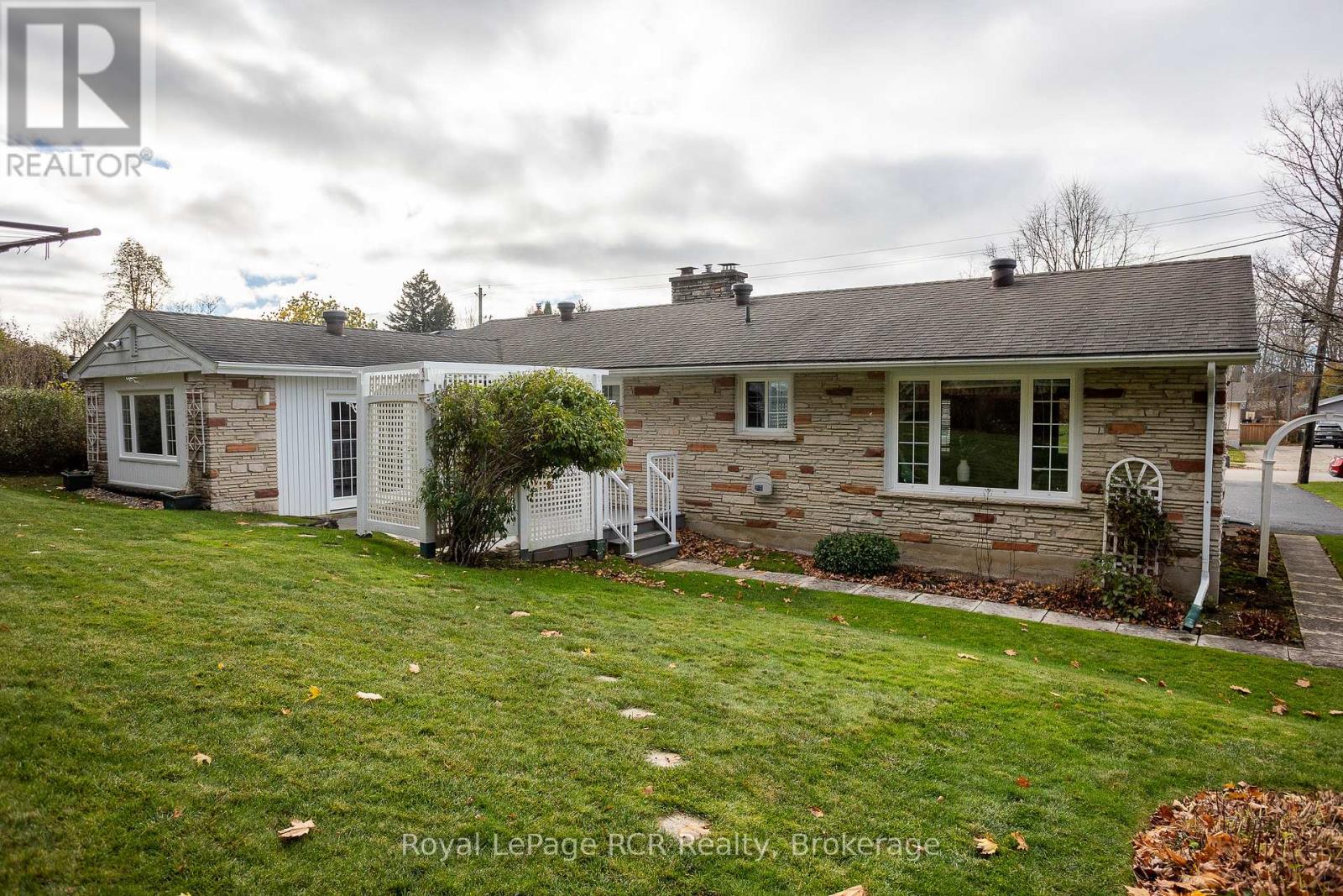 149 7th Avenue E, Owen Sound, Ontario N4K 2W8 - Photo 44 - X12614642