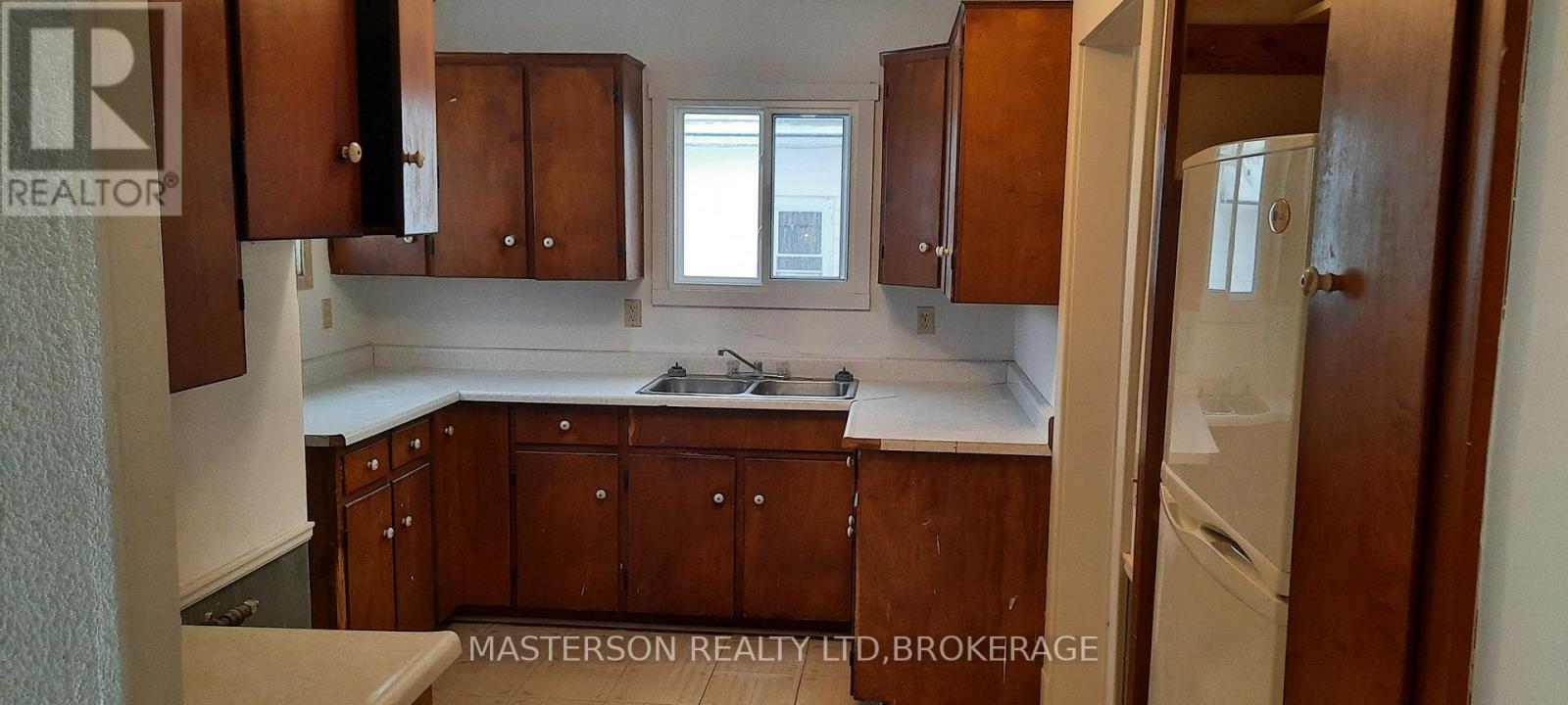 2198 Stevensville Road, Fort Erie, Ontario L0S 1S0 - Photo 5 - X12614626