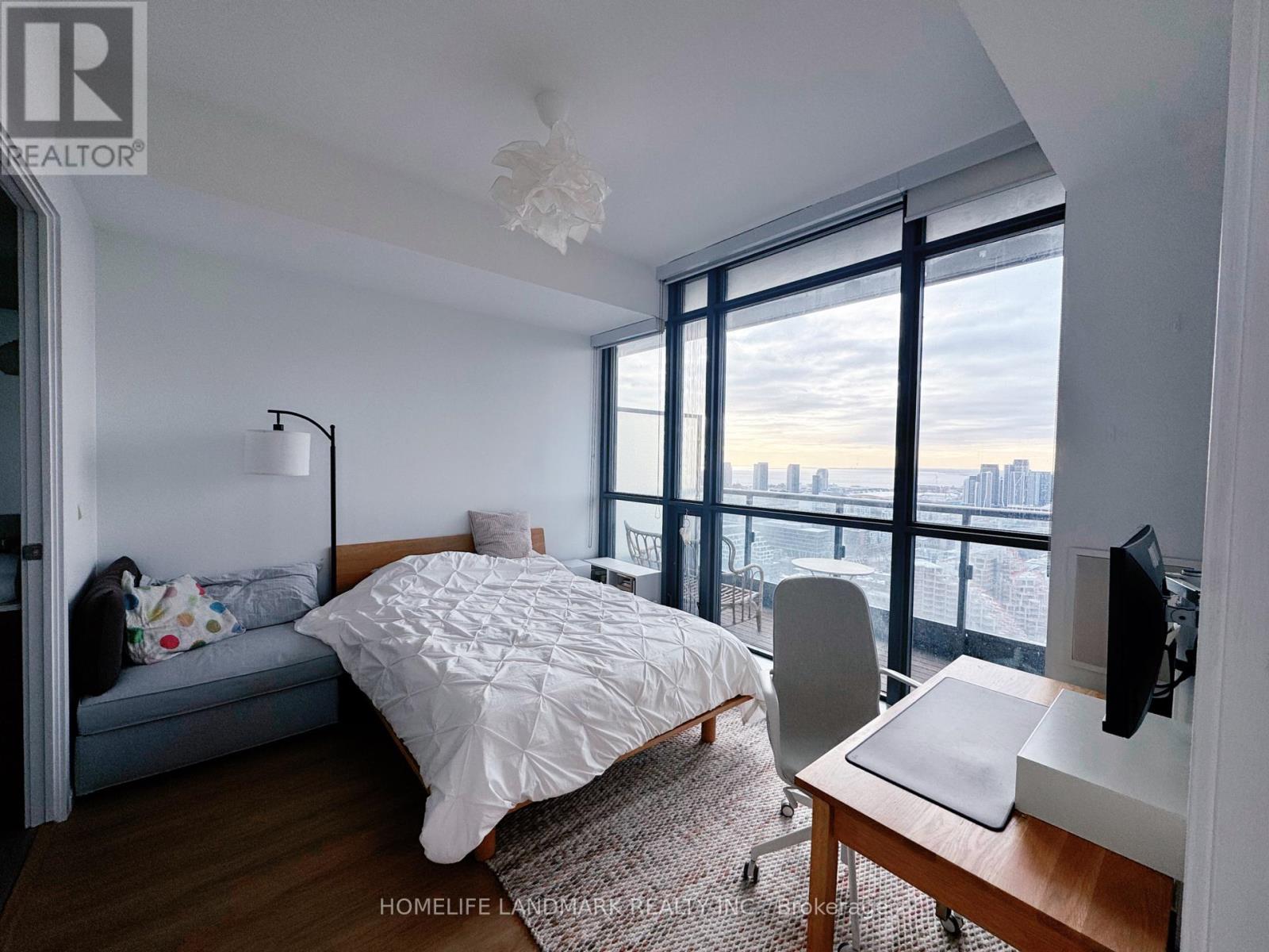 3402 - 8 CHARLOTTE STREET, Toronto, Ontario