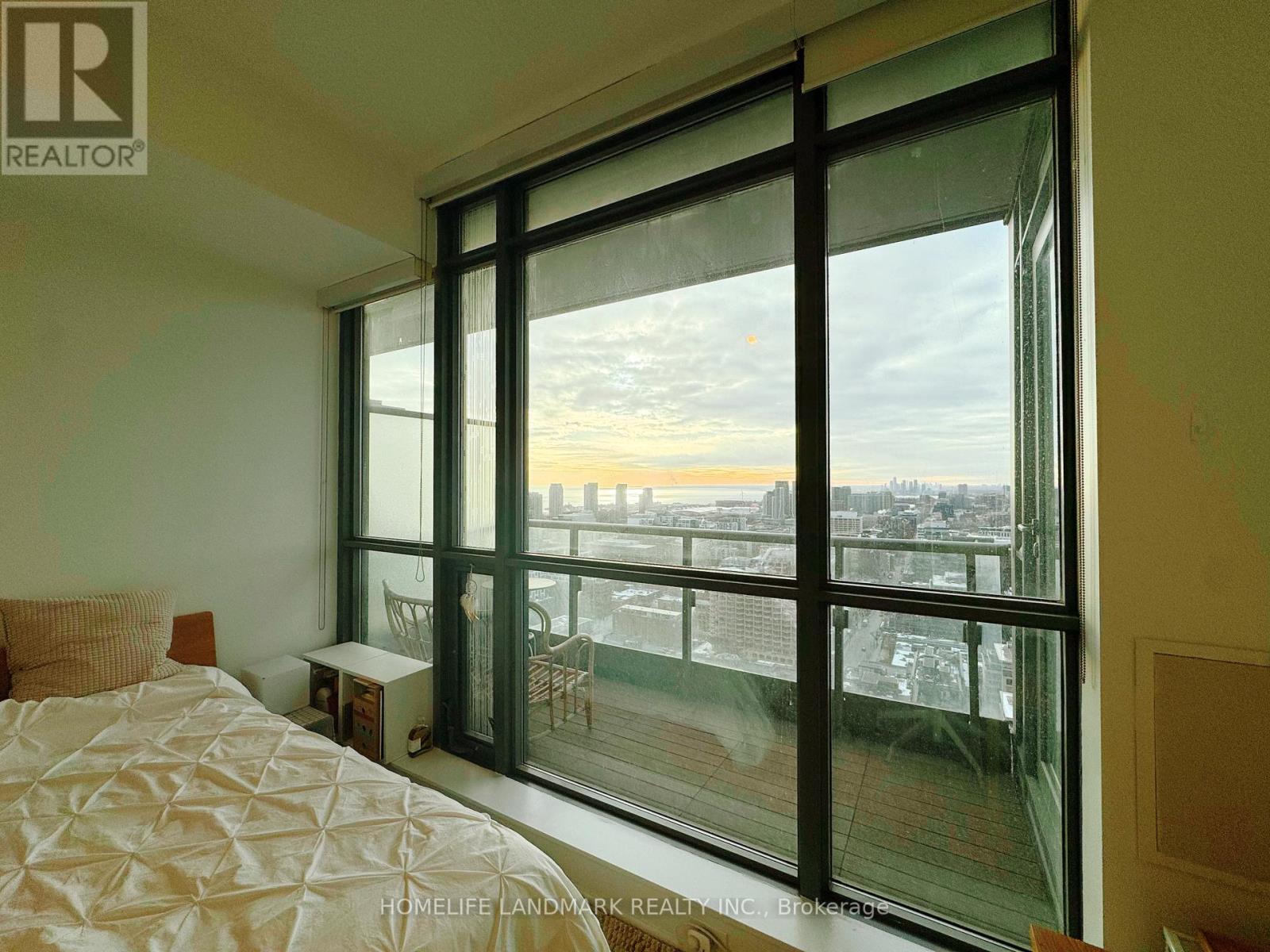 3402 - 8 Charlotte Street, Toronto, Ontario M5V 1L5 - Photo 3 - C12614620