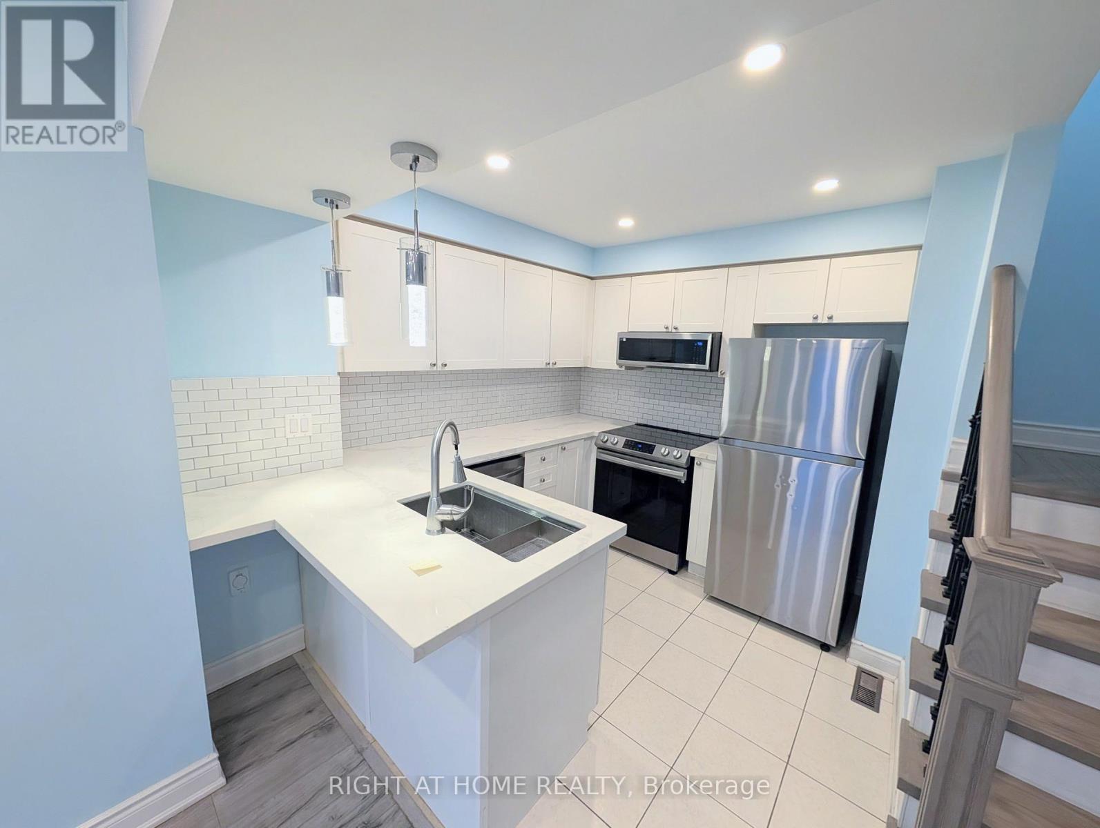 16 Thornharrold Street, Ajax, Ontario L1S 0B4 - Photo 17 - E12614614