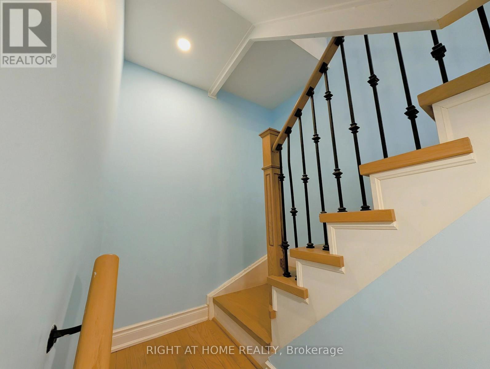 16 Thornharrold Street, Ajax, Ontario L1S 0B4 - Photo 5 - E12614614