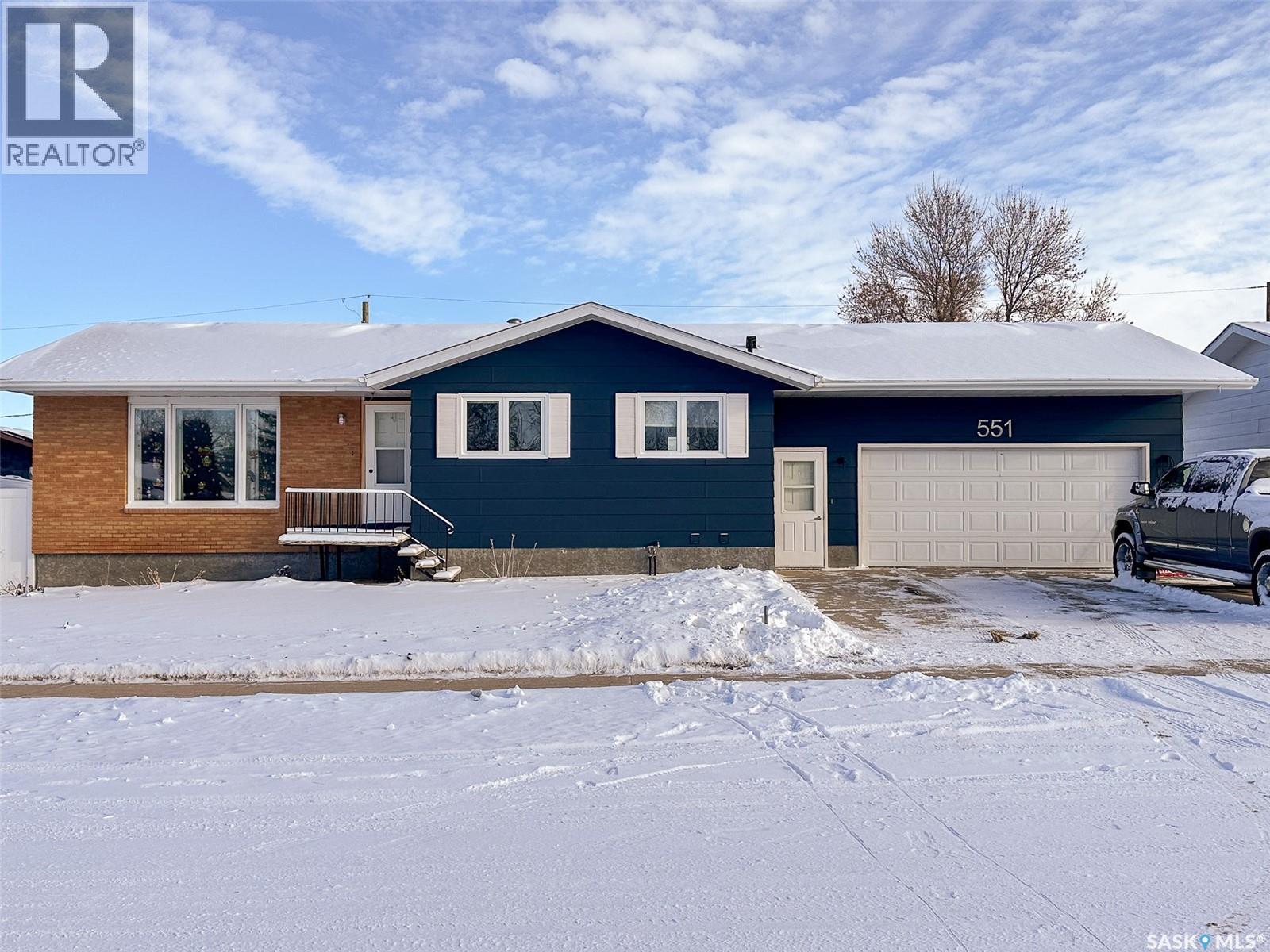 551 1st Street E, Lafleche, Saskatchewan  S0H 2K0 - Photo 2 - SK025434