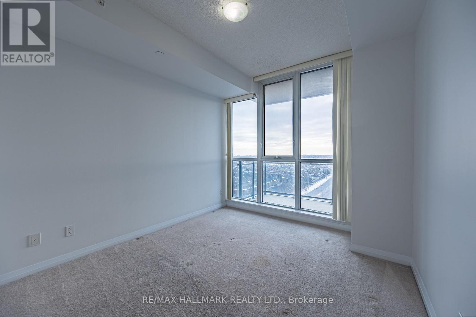 1305 - 75 Eglinton Avenue W, Mississauga, Ontario L5R 0E5 - Photo 13 - W12614602