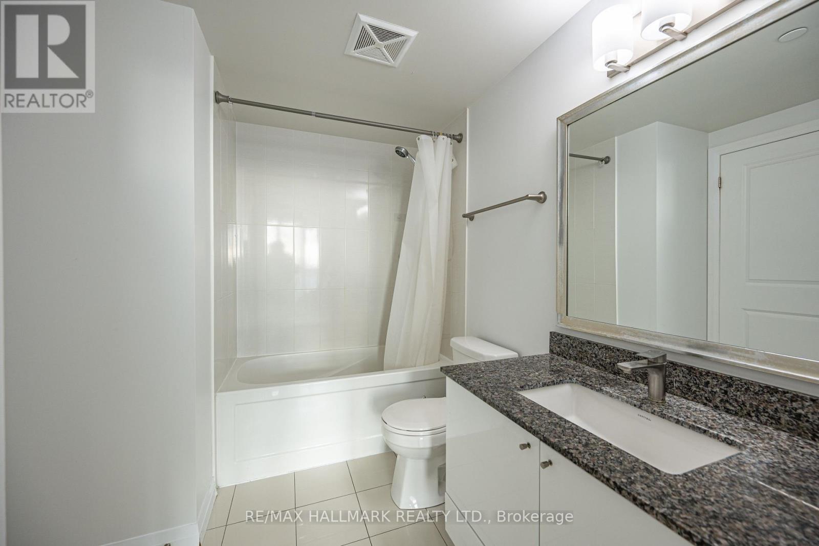 1305 - 75 Eglinton Avenue W, Mississauga, Ontario L5R 0E5 - Photo 18 - W12614602