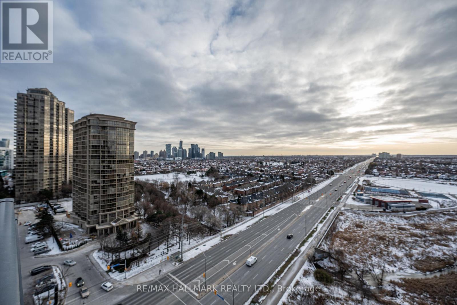 1305 - 75 Eglinton Avenue W, Mississauga, Ontario L5R 0E5 - Photo 21 - W12614602