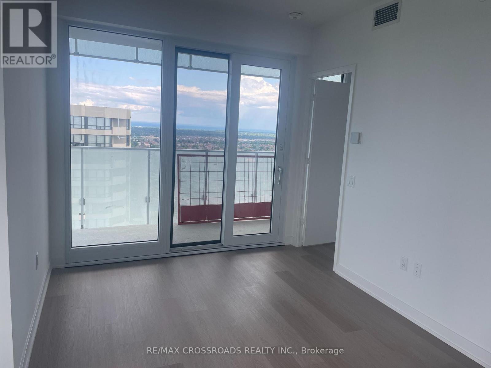 1804 - 3883 Quartz Road, Mississauga, Ontario L5B 0M4 - Photo 5 - W12614606