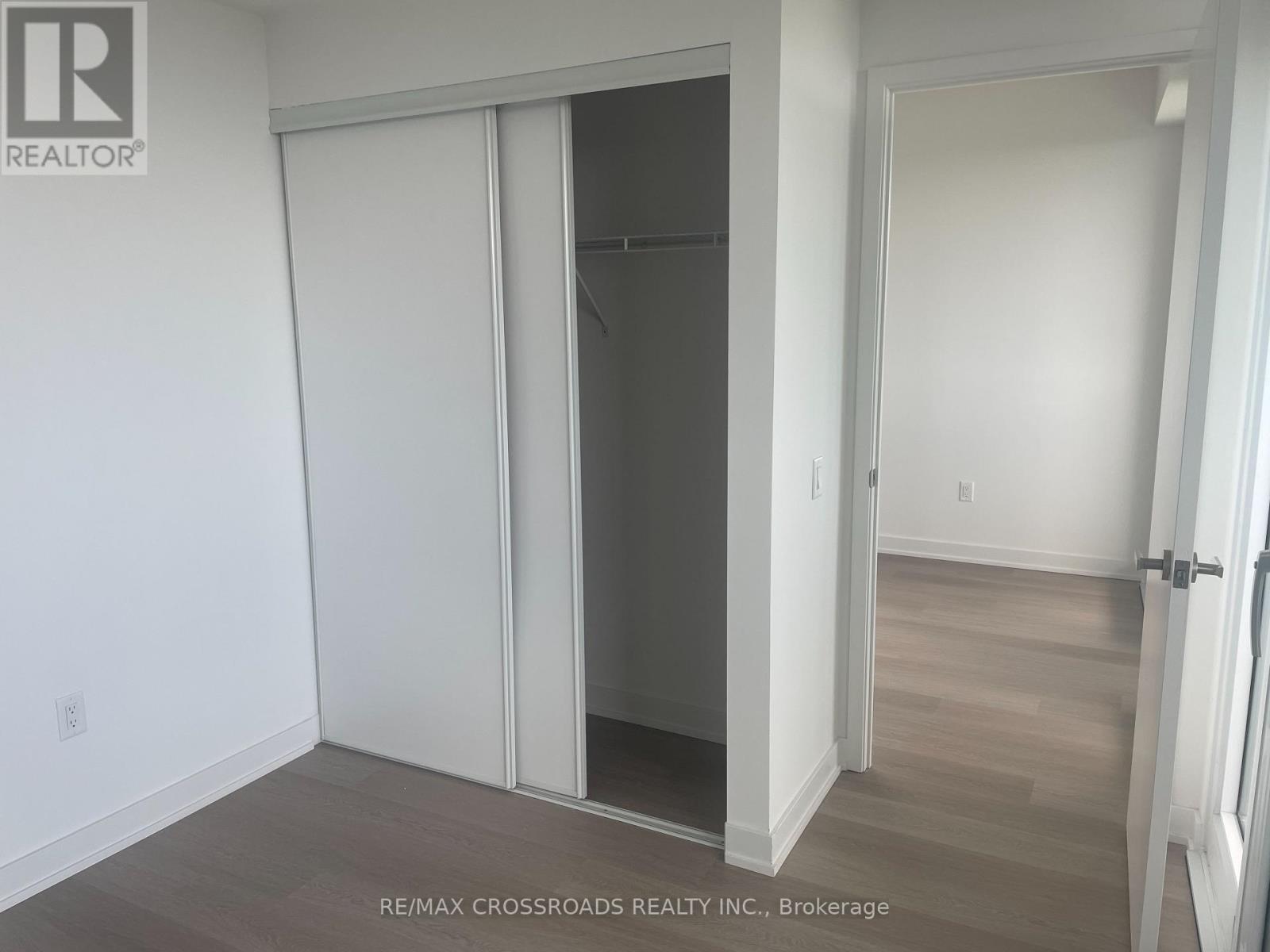 1804 - 3883 Quartz Road, Mississauga, Ontario L5B 0M4 - Photo 9 - W12614606