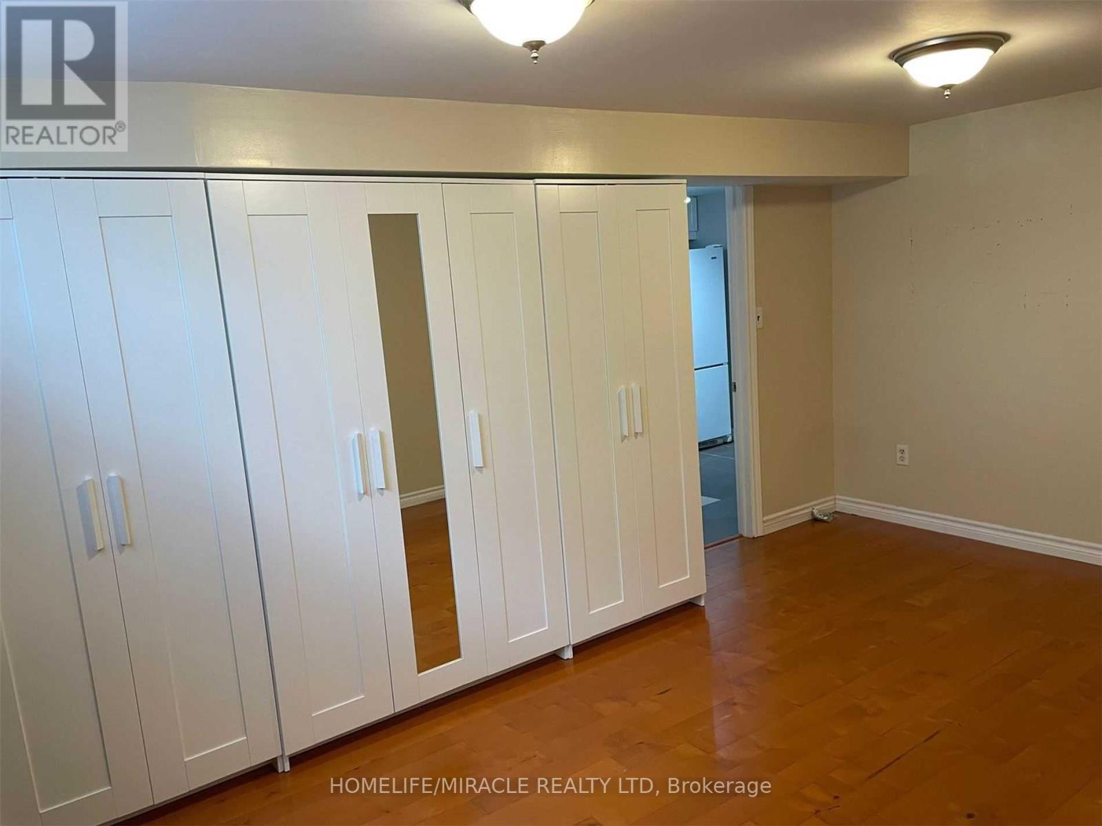 Unknown Address, ,     - Photo 11 - W12614618