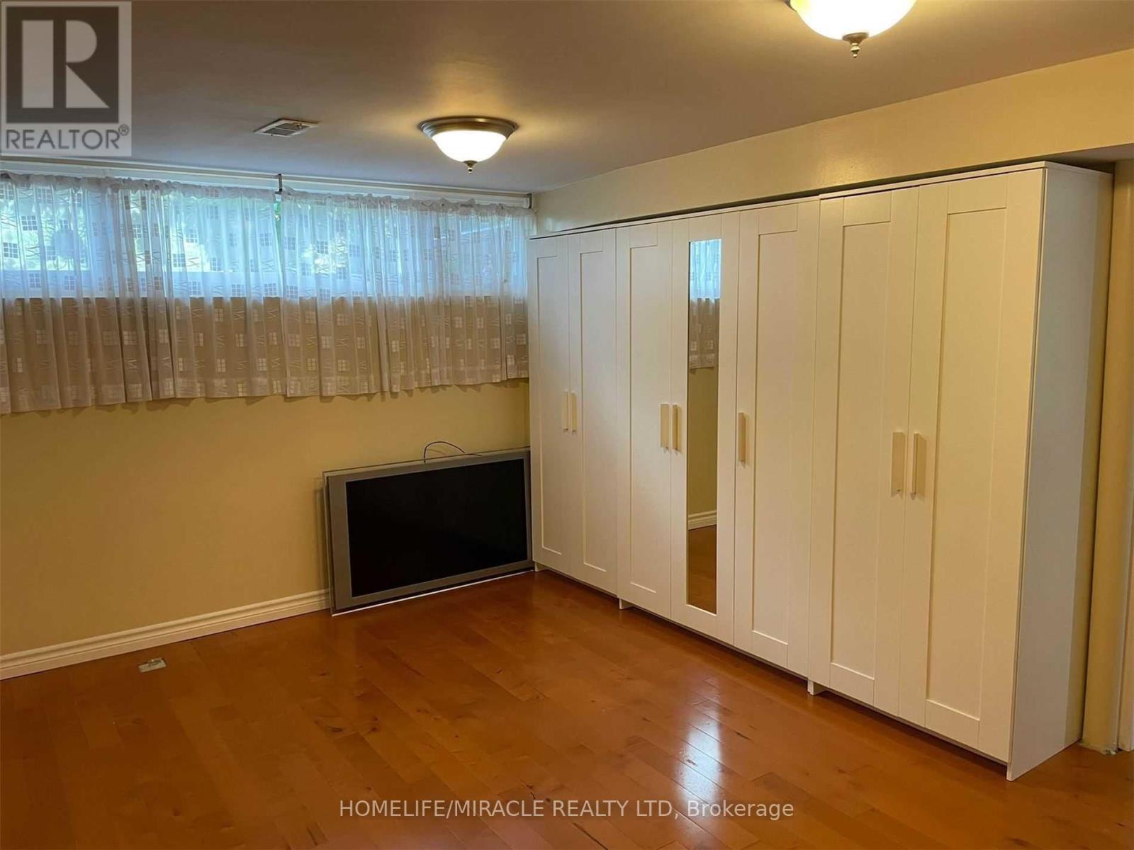 Unknown Address, ,     - Photo 12 - W12614618