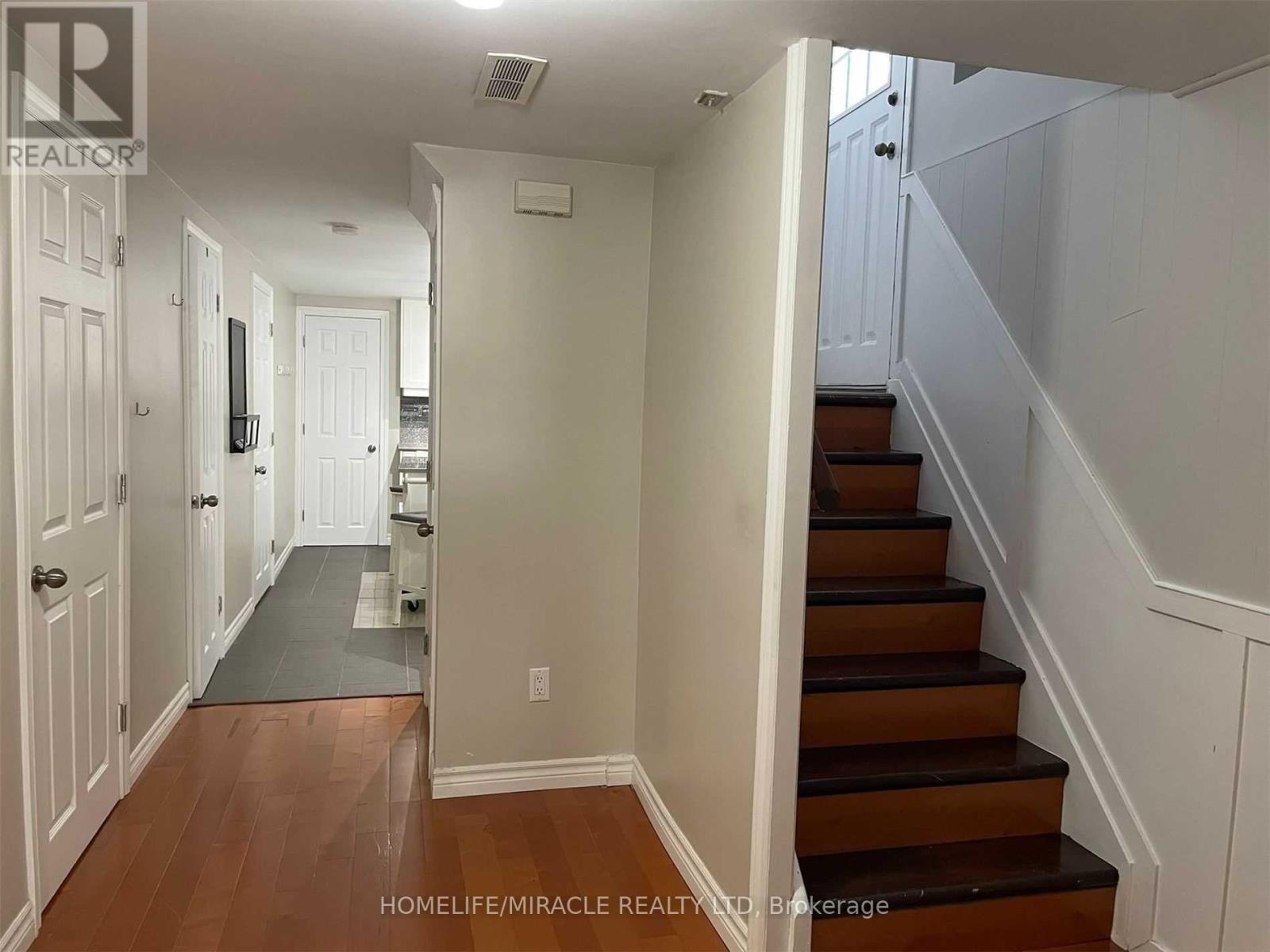 Unknown Address, ,     - Photo 2 - W12614618