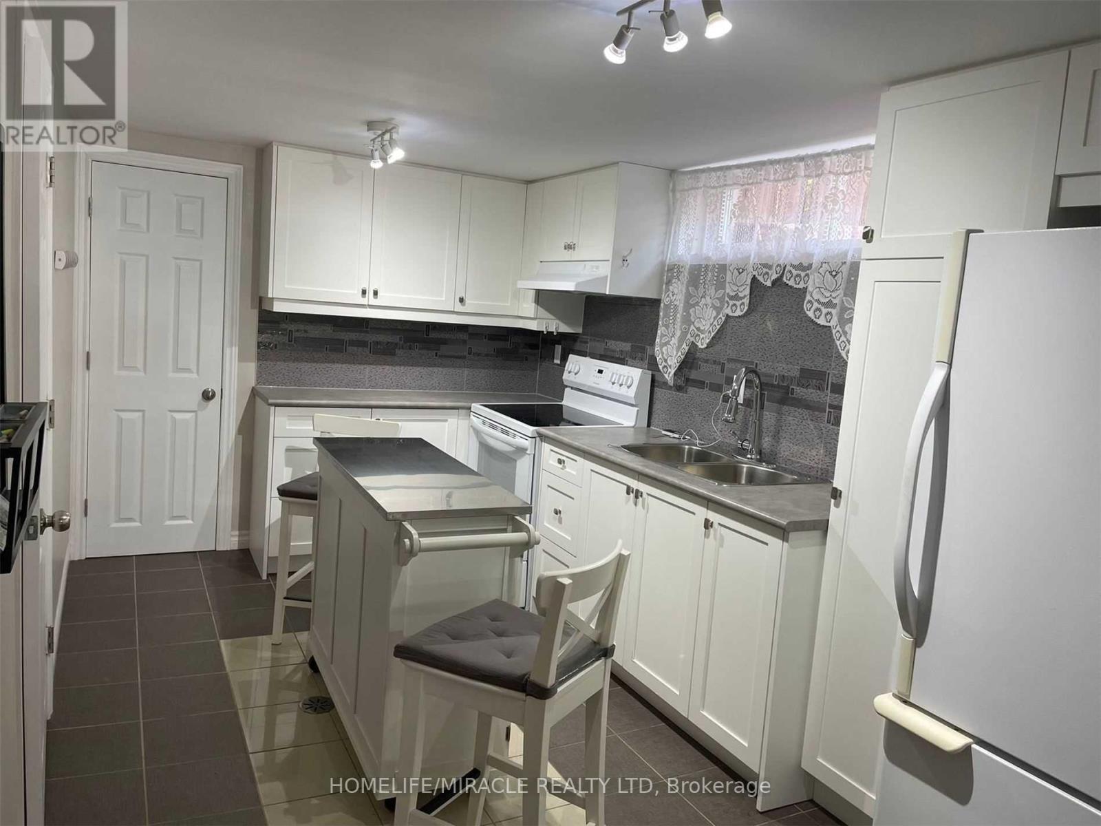 Unknown Address, ,     - Photo 5 - W12614618