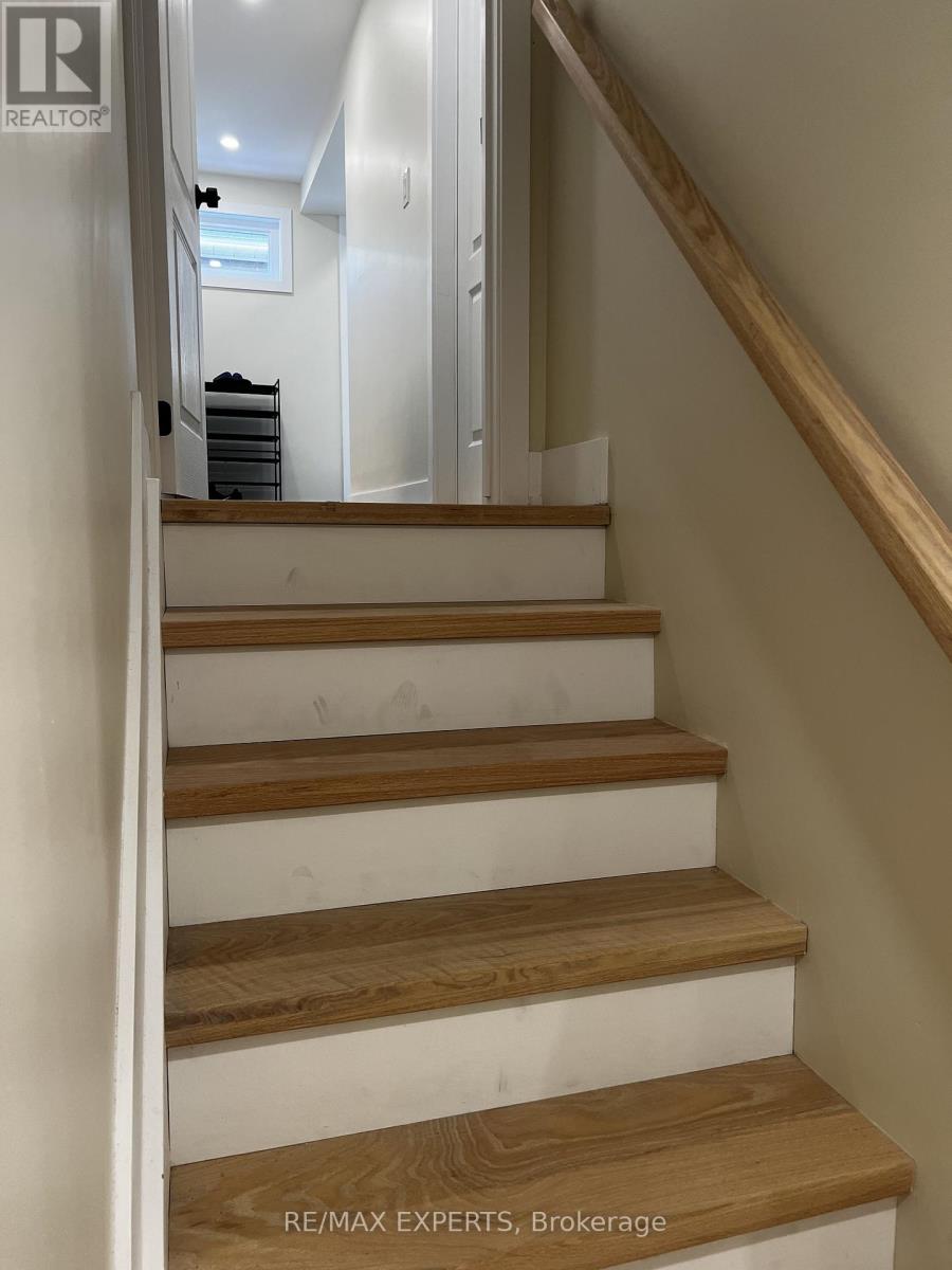 Lower Level - 3131 Lenester Drive, Mississauga, Ontario L5C 2B7 - Photo 4 - W12614624