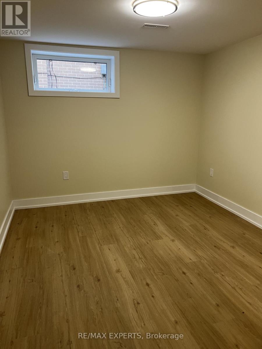 Lower Level - 3131 Lenester Drive, Mississauga, Ontario L5C 2B7 - Photo 5 - W12614624