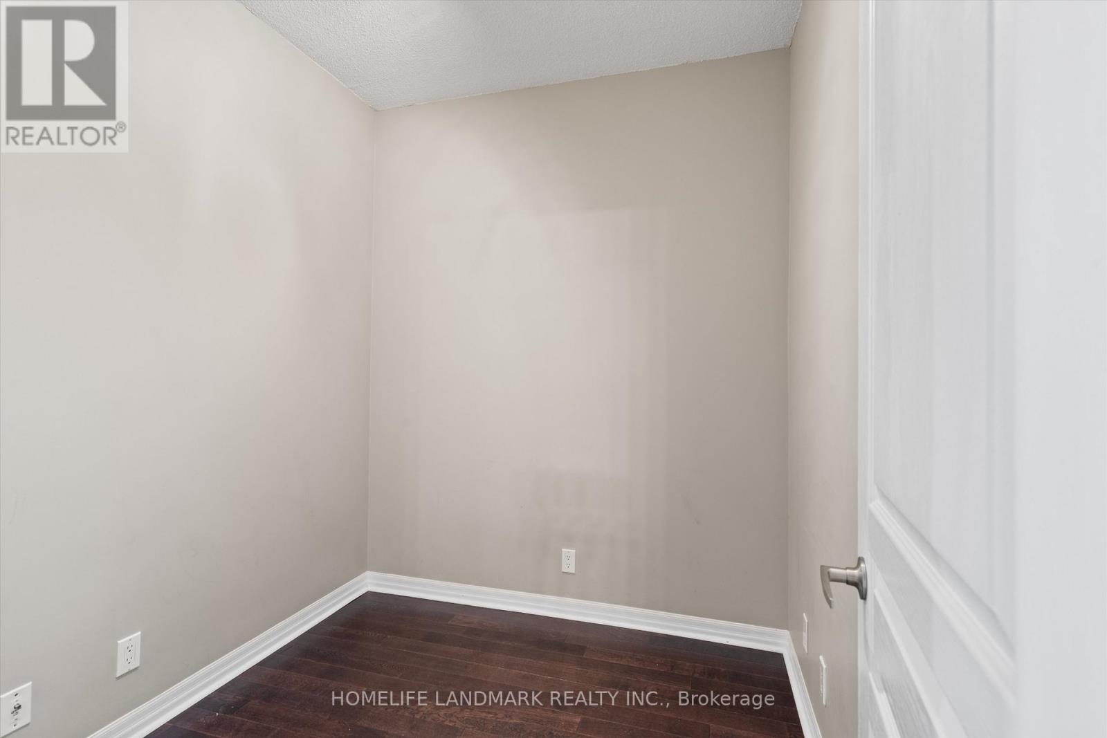 3110 - 3939 Duke Of York Boulevard, Mississauga, Ontario L5B 4N2 - Photo 13 - W12614636