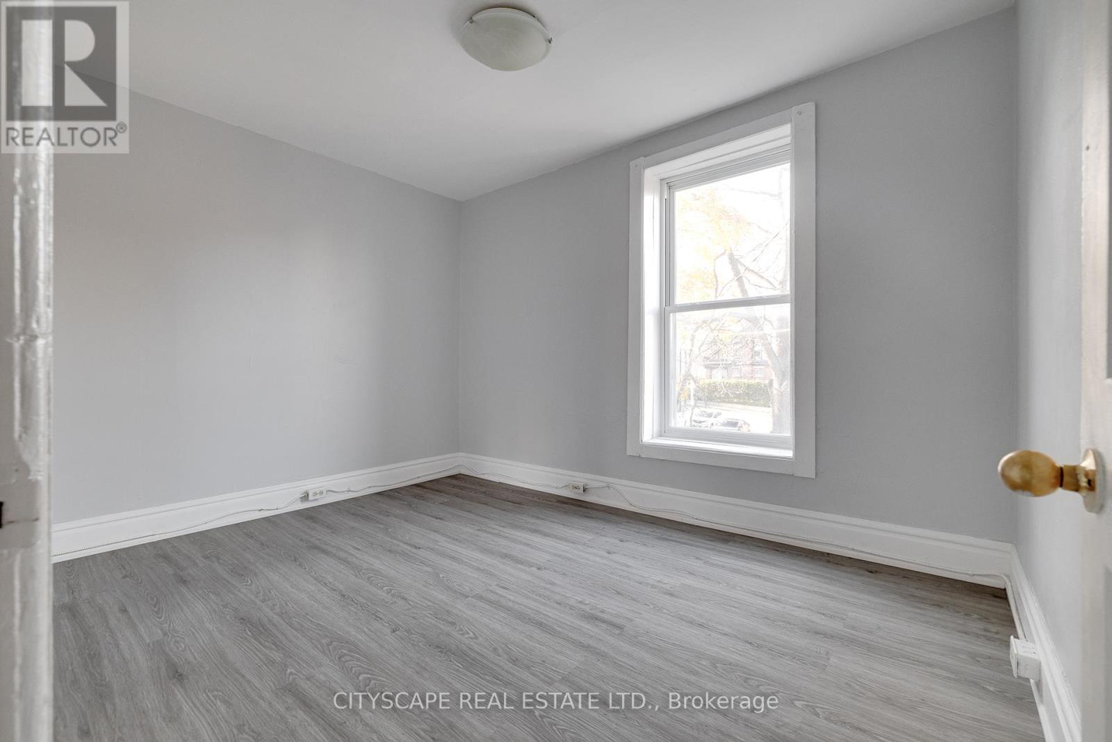 B - 61 Eby Street S, Kitchener, Ontario N2G 3K9 - Photo 14 - X12614616