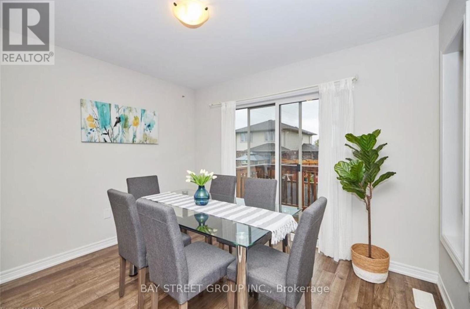 15 Kenmar Court, St. Catharines, Ontario L2P 0B2 - Photo 12 - X12614632