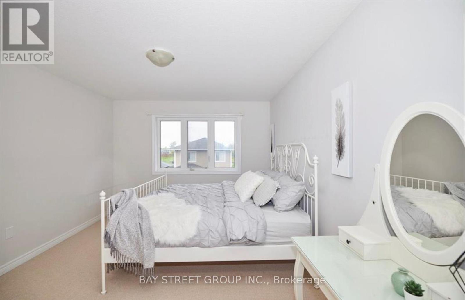 15 Kenmar Court, St. Catharines, Ontario L2P 0B2 - Photo 17 - X12614632