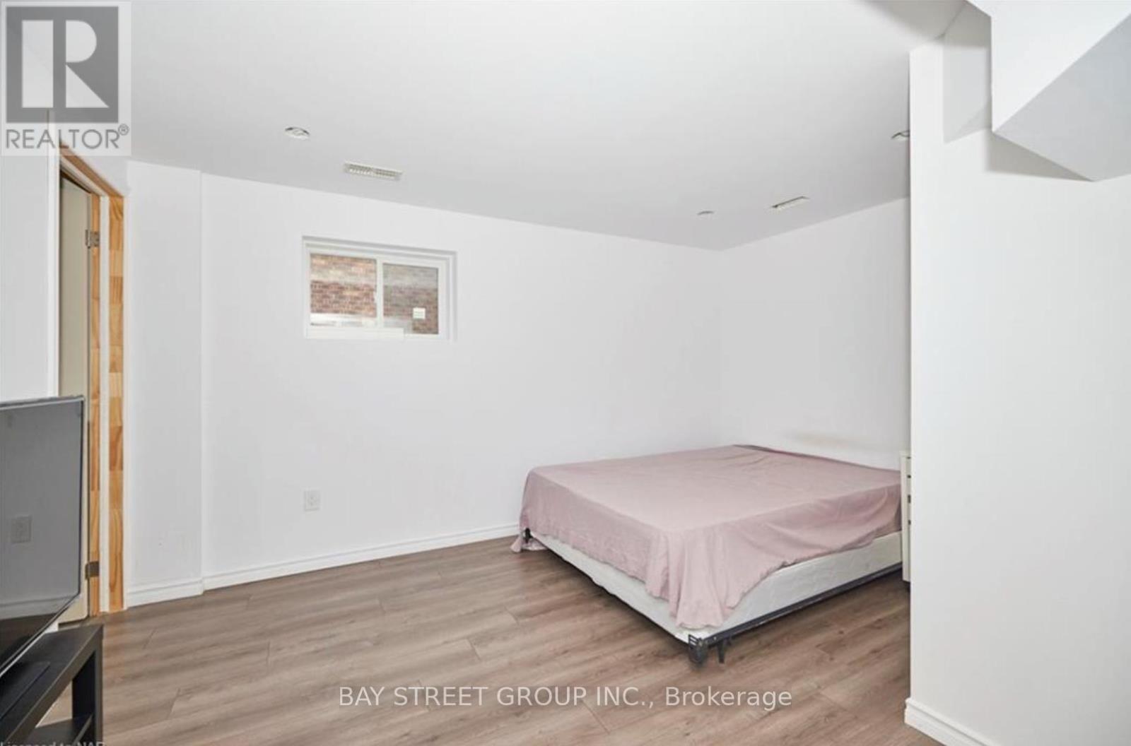 15 Kenmar Court, St. Catharines, Ontario L2P 0B2 - Photo 26 - X12614632