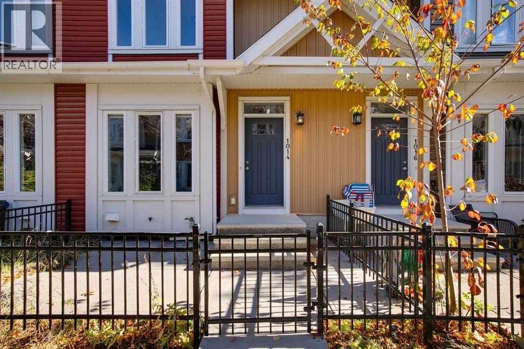 1014 Auburn Bay Square Se, Calgary, Alberta  T3M 0E9 - Photo 3 - A2255319