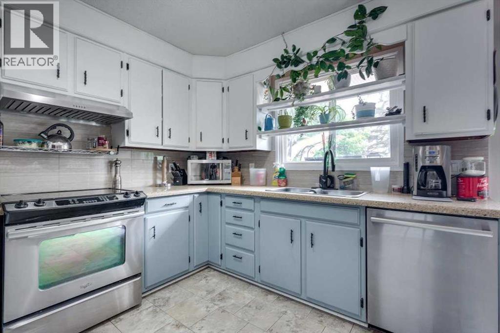 20 Larne Place, Penhold, Alberta  T0M 1R0 - Photo 12 - A2230765