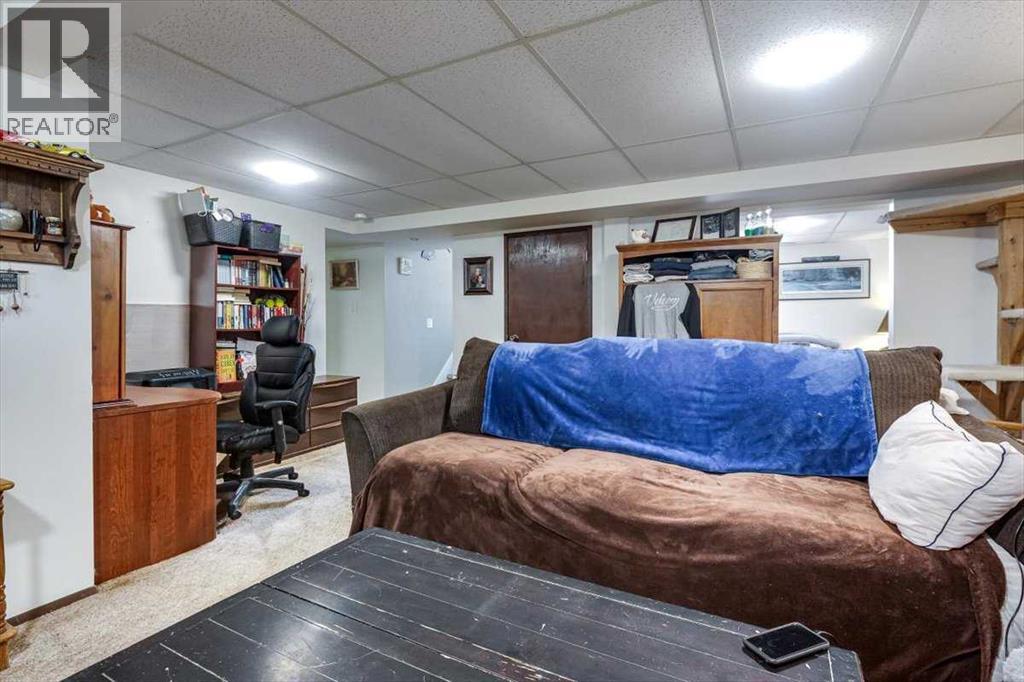 20 Larne Place, Penhold, Alberta  T0M 1R0 - Photo 28 - A2230765