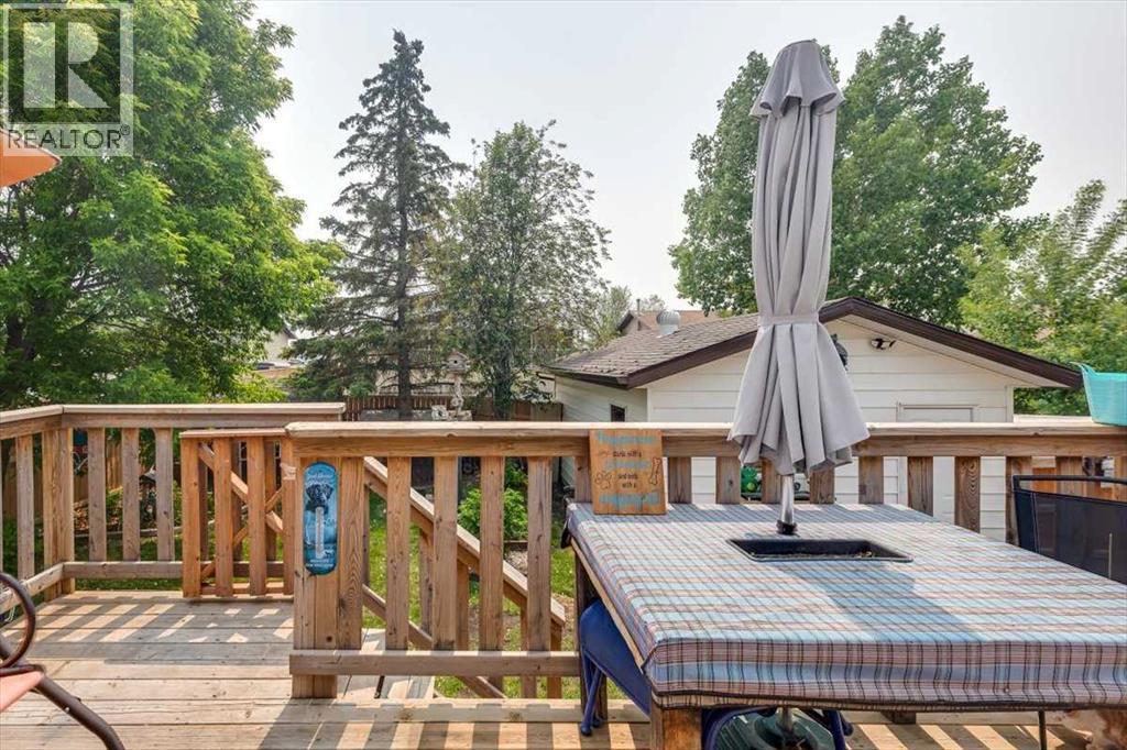 20 Larne Place, Penhold, Alberta  T0M 1R0 - Photo 38 - A2230765