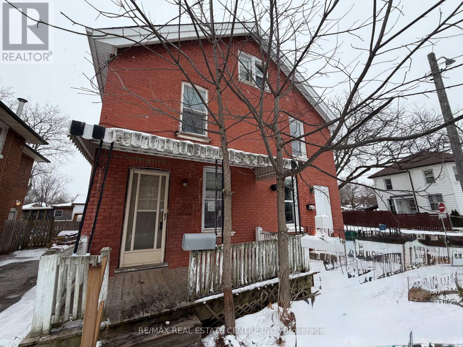 141 Superior Street, Brantford, Ontario N3S 2L3 - Photo 2 - X12613800