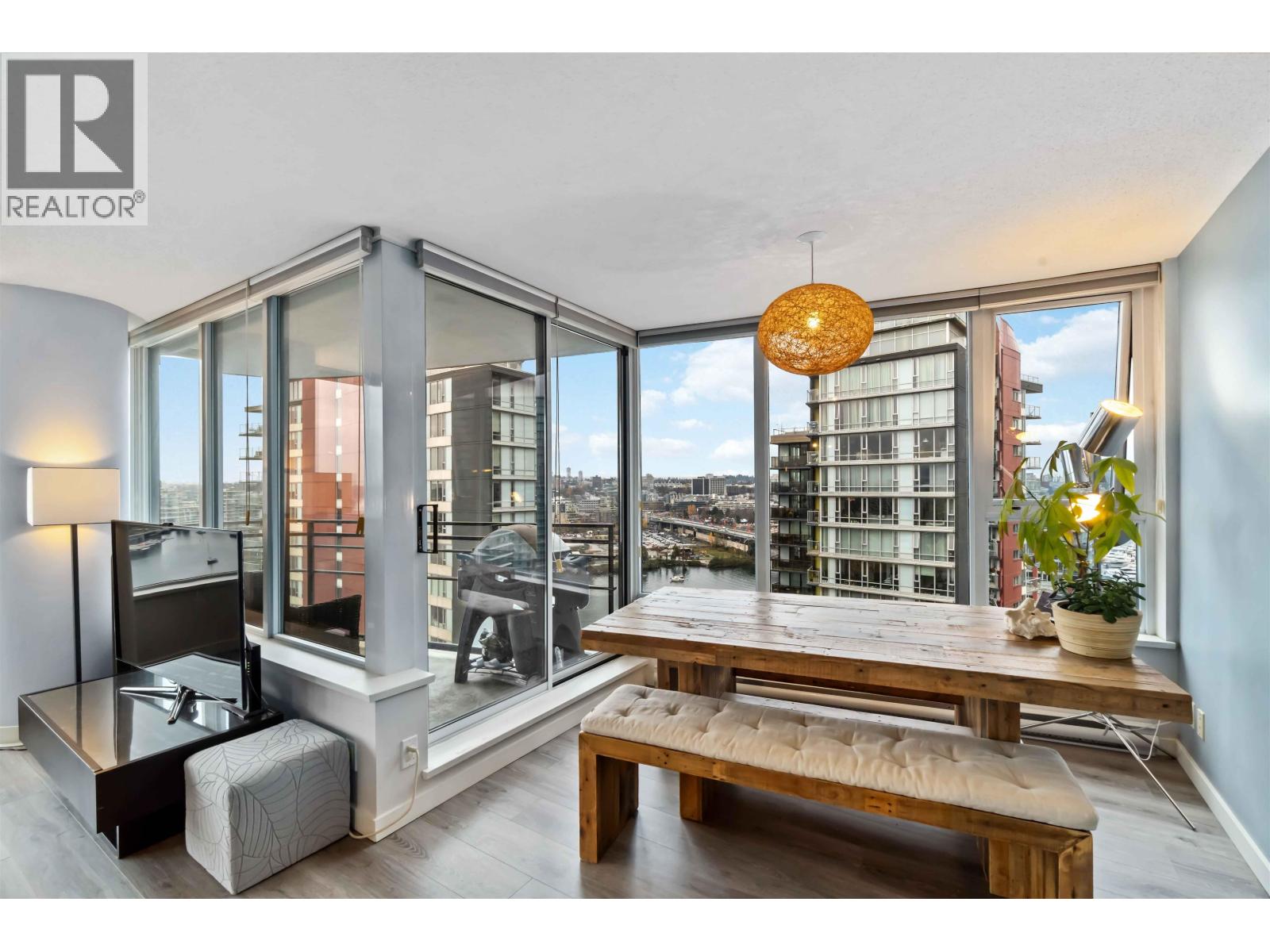 2303 33 Smithe Street, Vancouver, British Columbia  V6B 0B5 - Photo 4 - R3073186