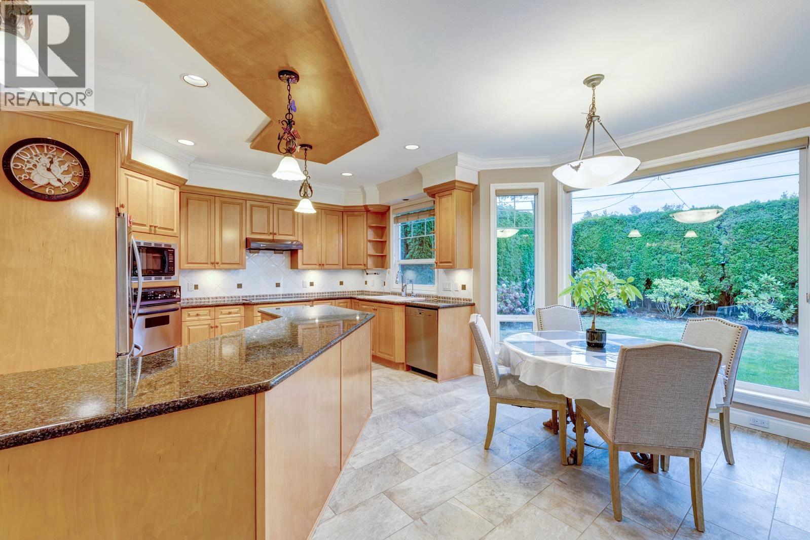 7988 7988 Sunnyholme Crescent, Richmond, British Columbia  V6Y 1G7 - Photo 1 - R3073187