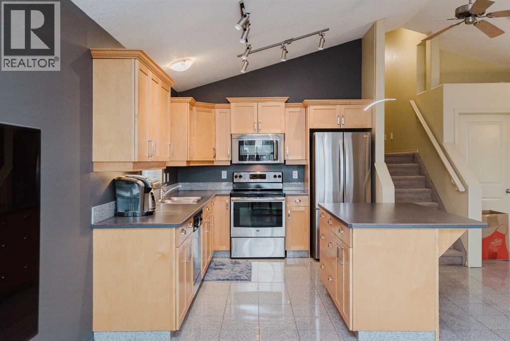 9359 131 Avenue, Grande Prairie, Alberta  T8X 1S7 - Photo 5 - A2269019