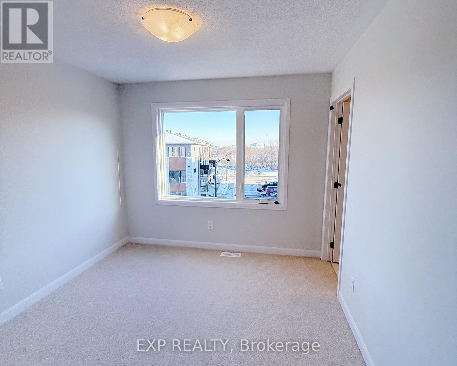 1235 Creekway Private, Ottawa, Ontario K2T 0S9 - Photo 12 - X12573978