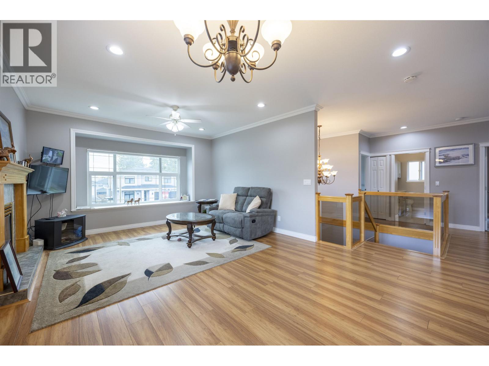 7877 15th Avenue, Burnaby, British Columbia  V3N 1W7 - Photo 8 - R3073104