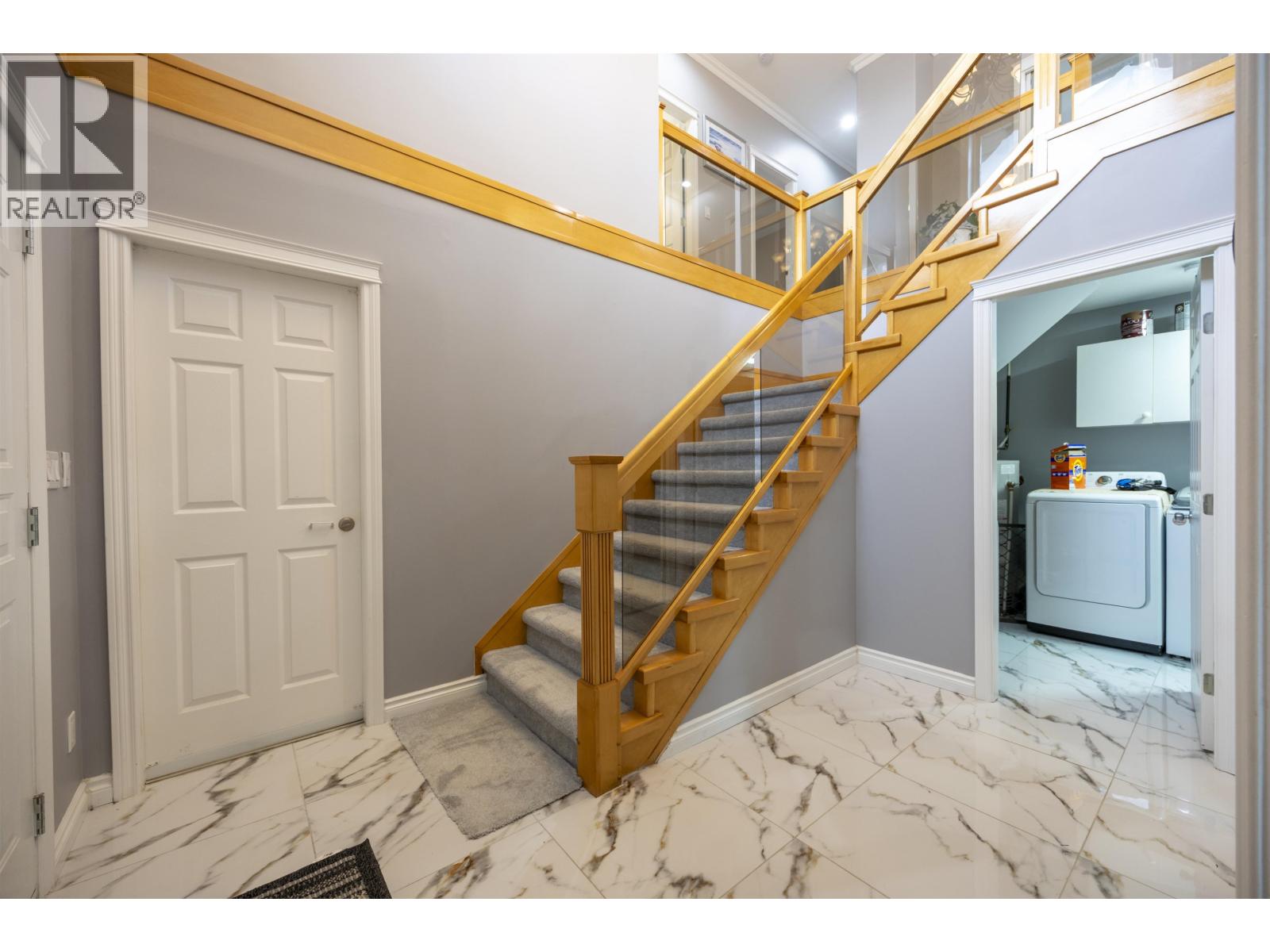 7877 15th Avenue, Burnaby, British Columbia  V3N 1W7 - Photo 4 - R3073104