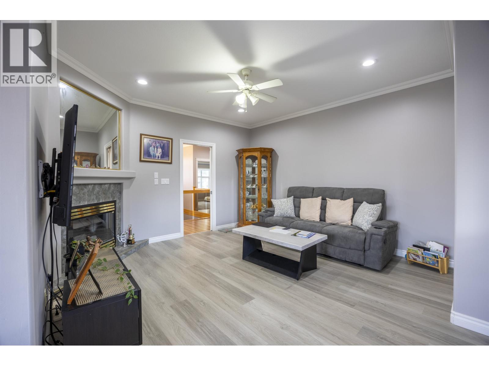 7877 15th Avenue, Burnaby, British Columbia  V3N 1W7 - Photo 14 - R3073104