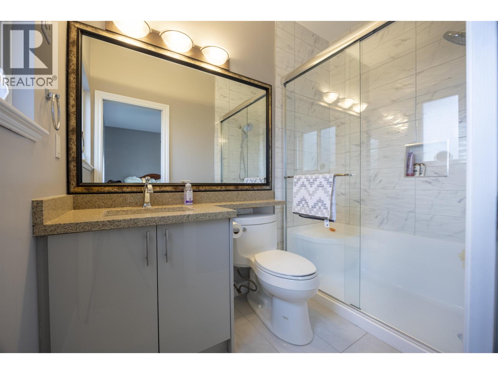 7877 15th Avenue, Burnaby, British Columbia  V3N 1W7 - Photo 18 - R3073104