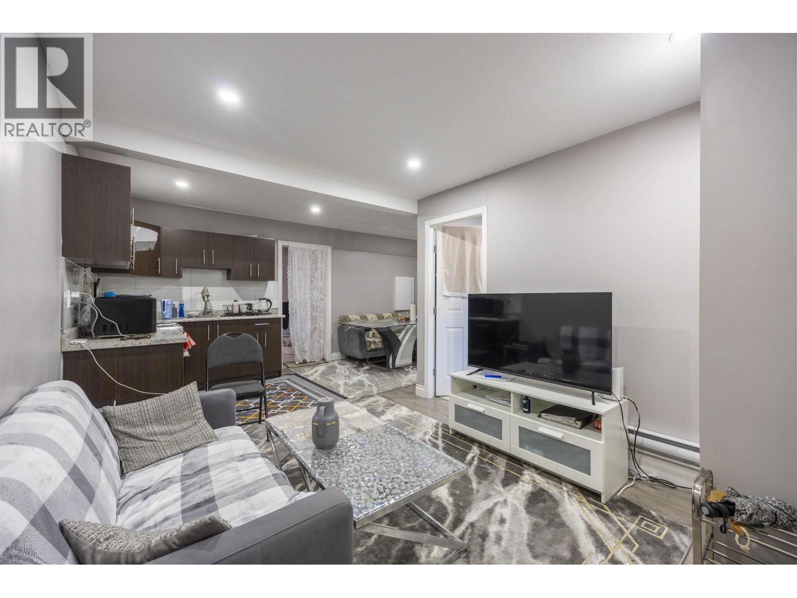 7877 15th Avenue, Burnaby, British Columbia  V3N 1W7 - Photo 26 - R3073104