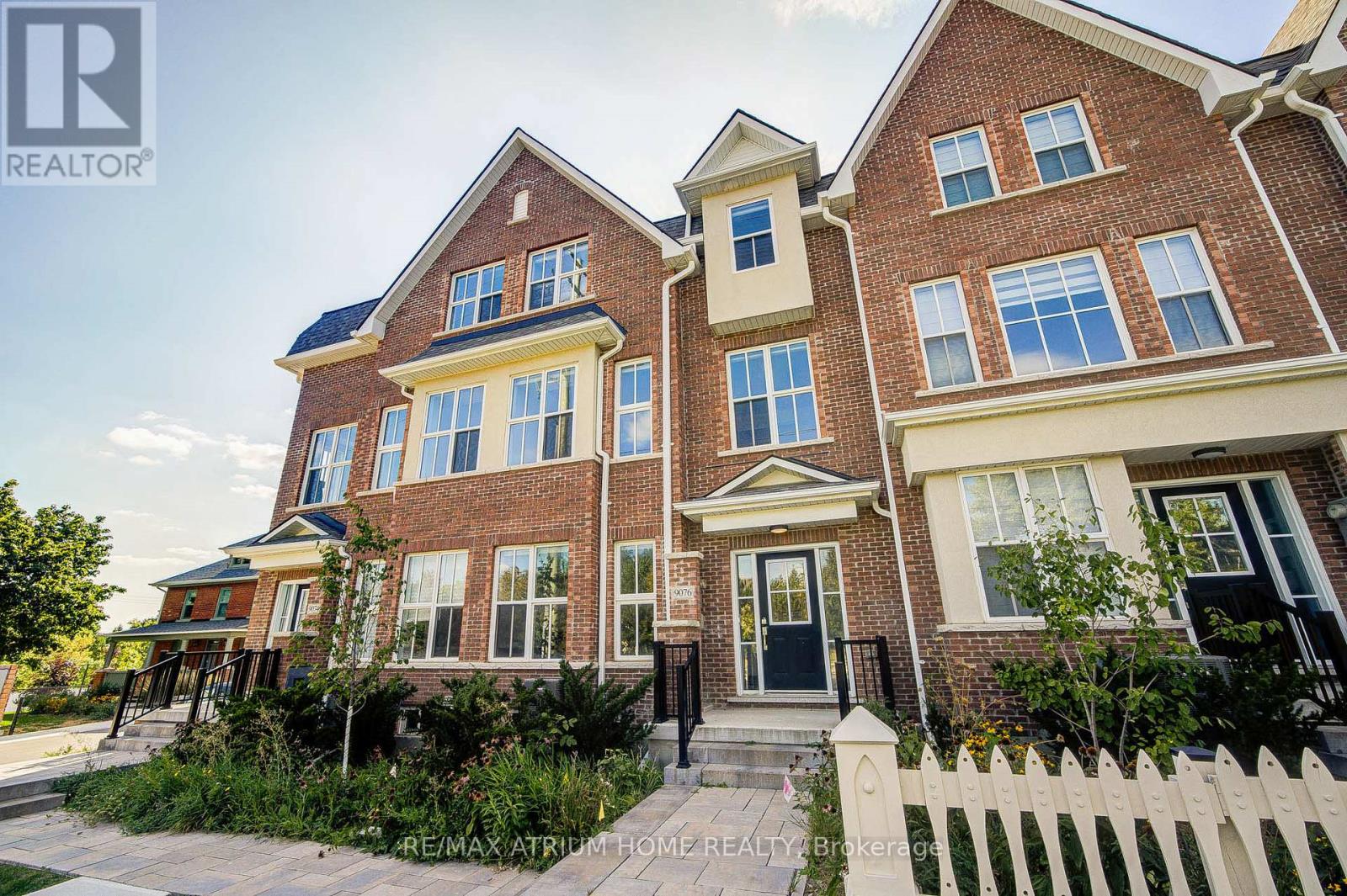 9076 Woodbine Ave, Markham, Ontario  L3R 0J8 - Photo 3 - N12614654