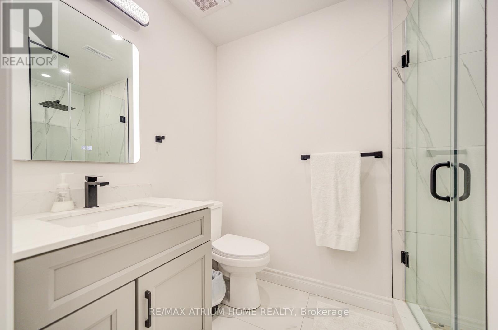 9076 Woodbine Ave, Markham, Ontario  L3R 0J8 - Photo 47 - N12614654