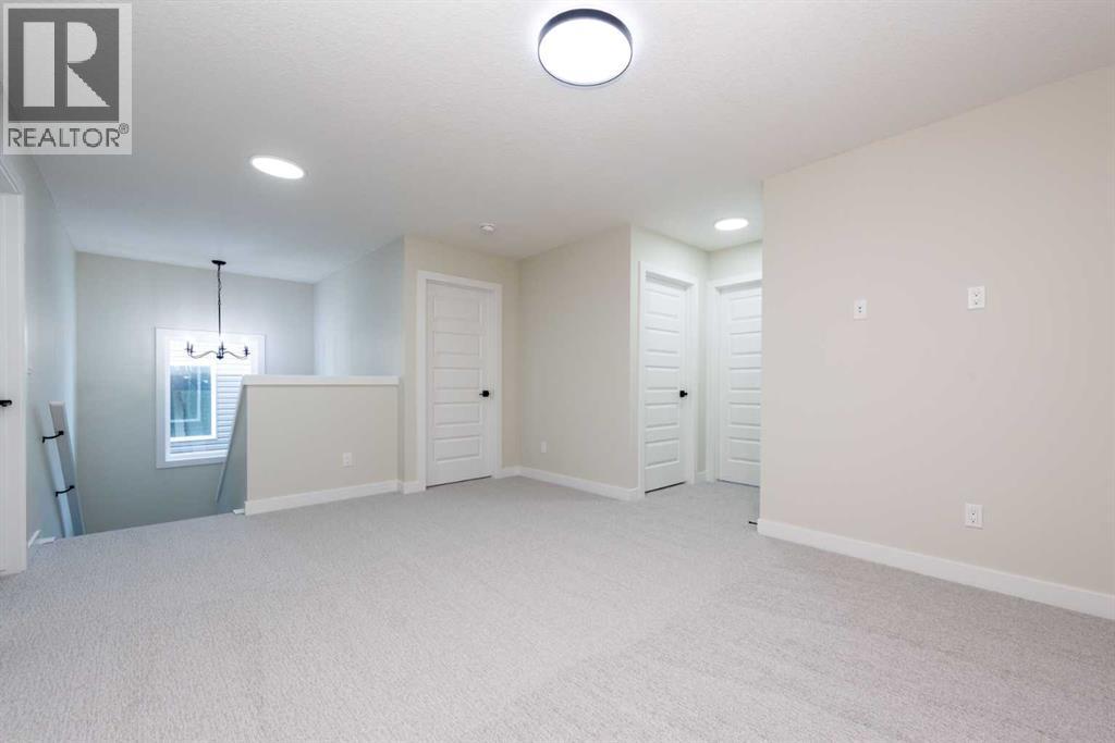 35 Waterford Street, Chestermere, Alberta T1X 2Z6 - Photo 13 - A2270297